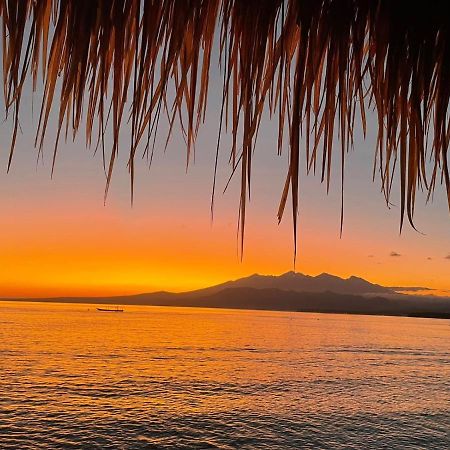 Star Bar And Bungalows Gili Air Extérieur photo