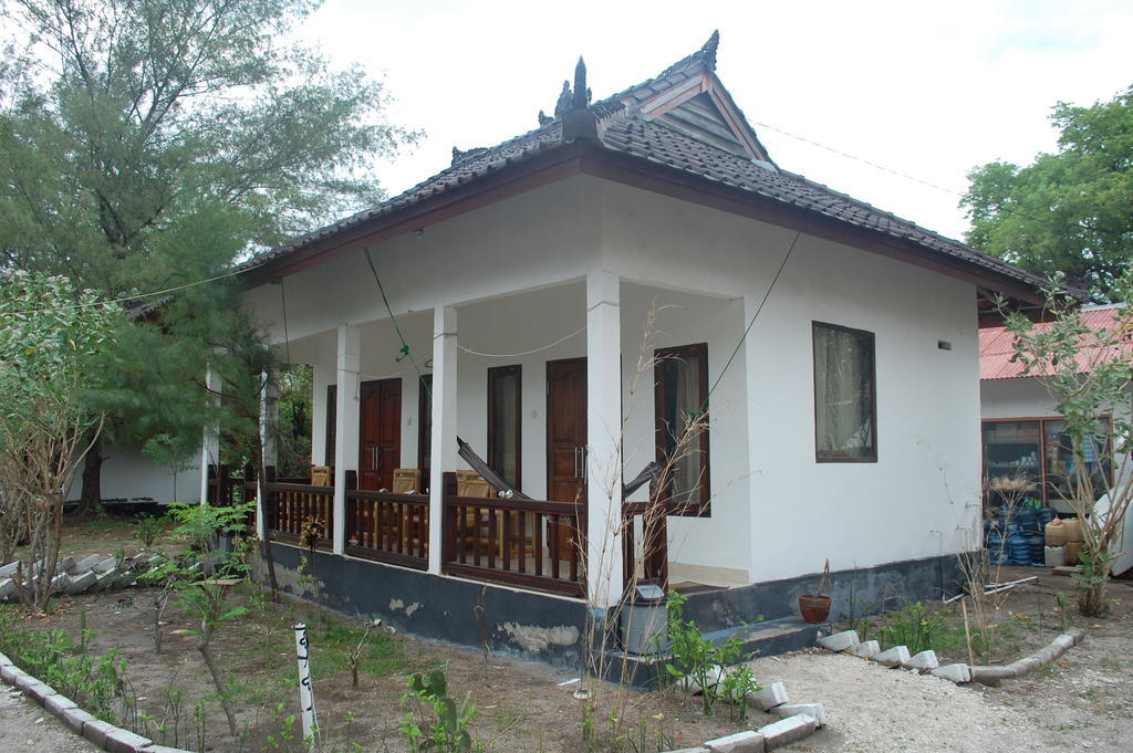 Star Bar And Bungalows Gili Air Chambre photo