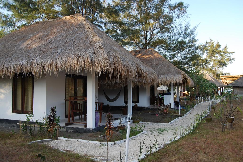 Star Bar And Bungalows Gili Air Chambre photo